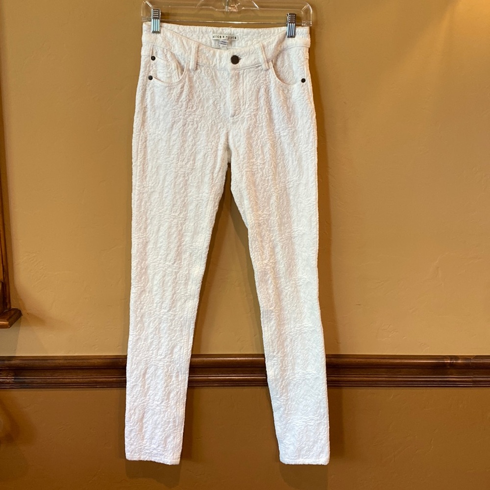 ALICE + OLIVIA white skinny jeans